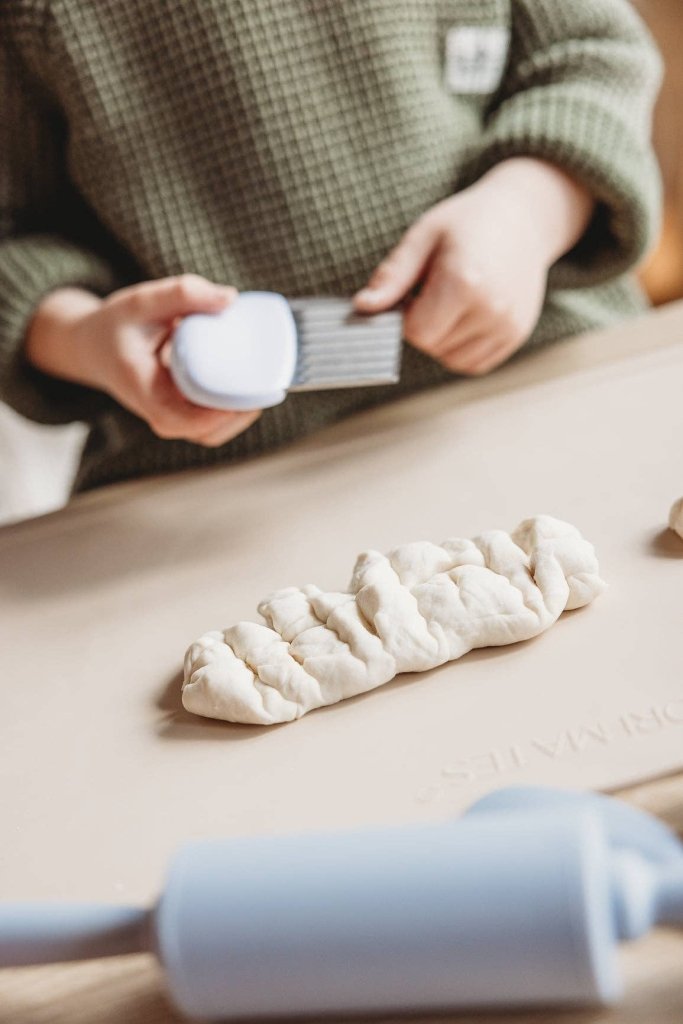Children's Wavy Chopper Knife